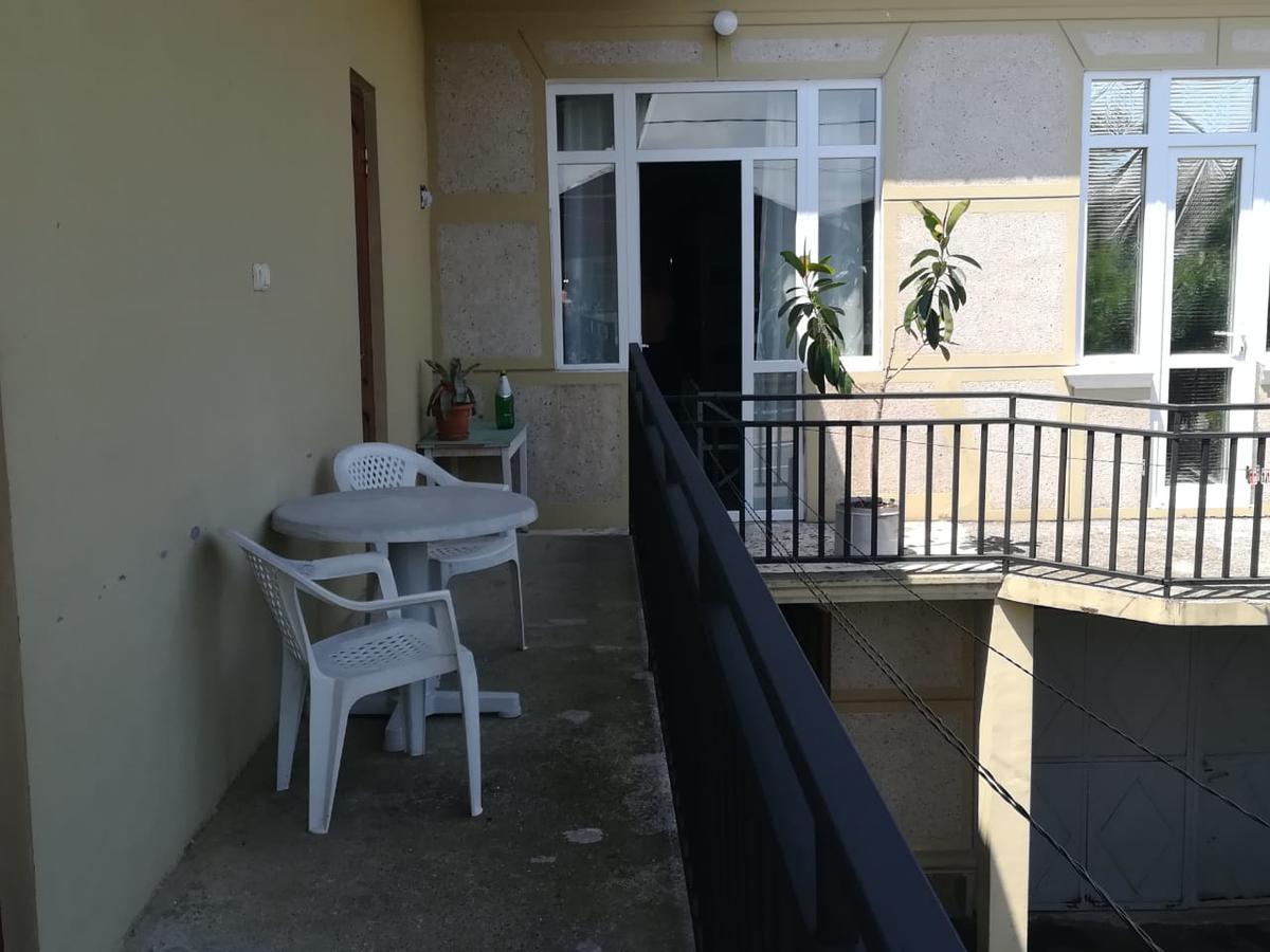 Guest House Of Givi 코불레티 외부 사진