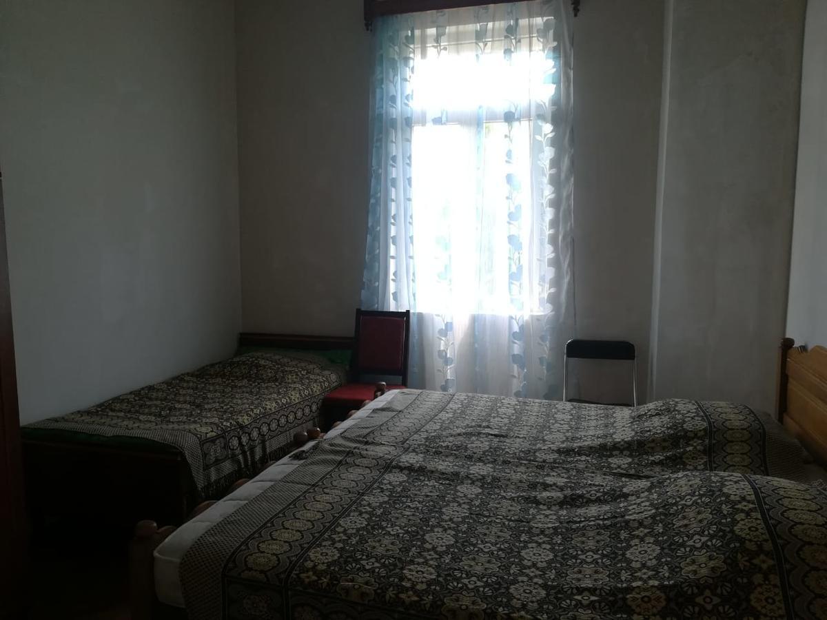 Guest House Of Givi 코불레티 외부 사진
