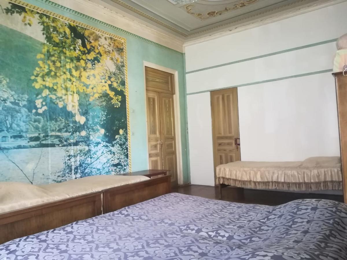 Guest House Of Givi 코불레티 외부 사진