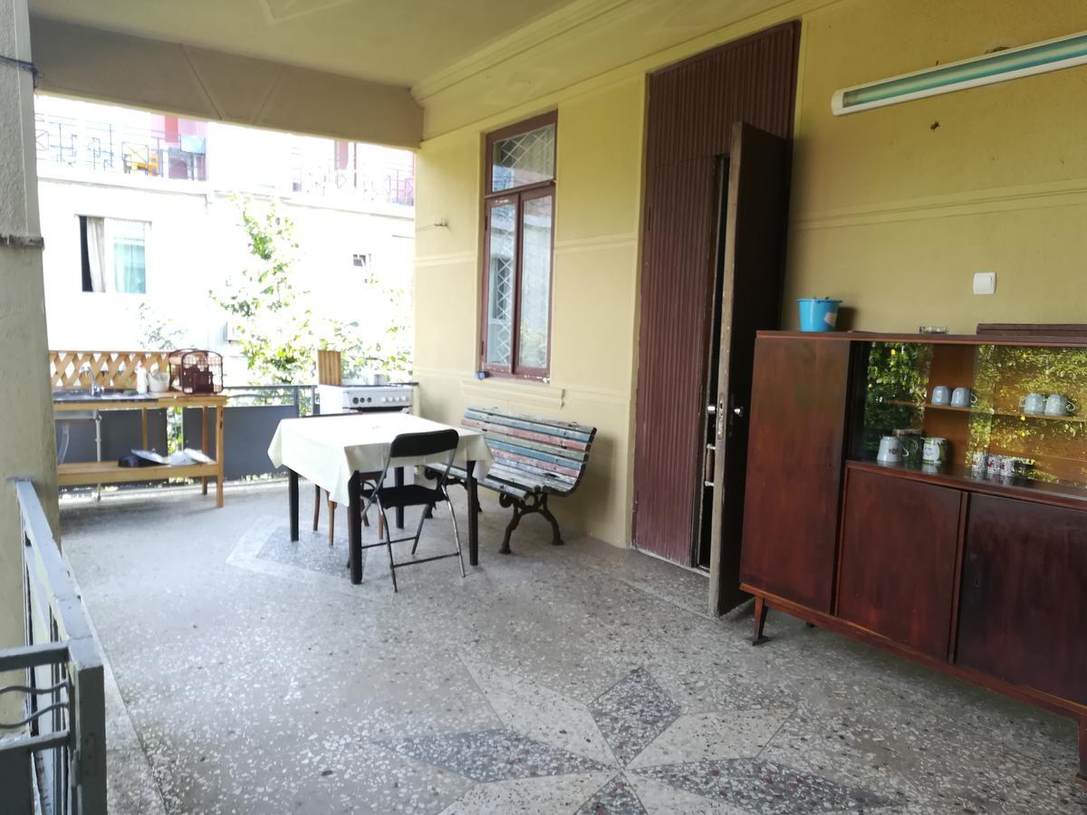 Guest House Of Givi 코불레티 외부 사진